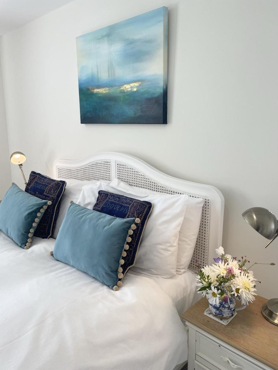 The Mount Somerton Retreat - Nr Bruton, Glastonbury, The Spectacular Wells Cathedral, Millfield School, Leonardo Helicopters, Yeovilton Bagian luar foto